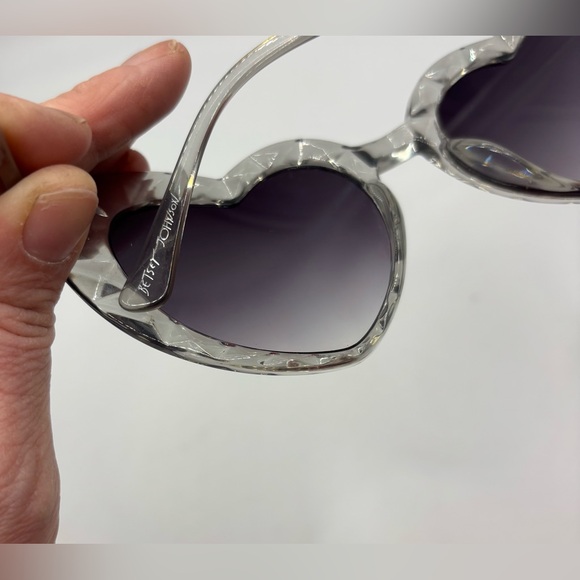 Betsey Johnson Heart Sunglasses Gray Crystal Frame Gradient Lenses Cute Retro - Picture 3 of 7
